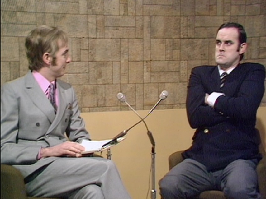John Cleese rolls Hank Azaria hard with Monty Python 'apology'